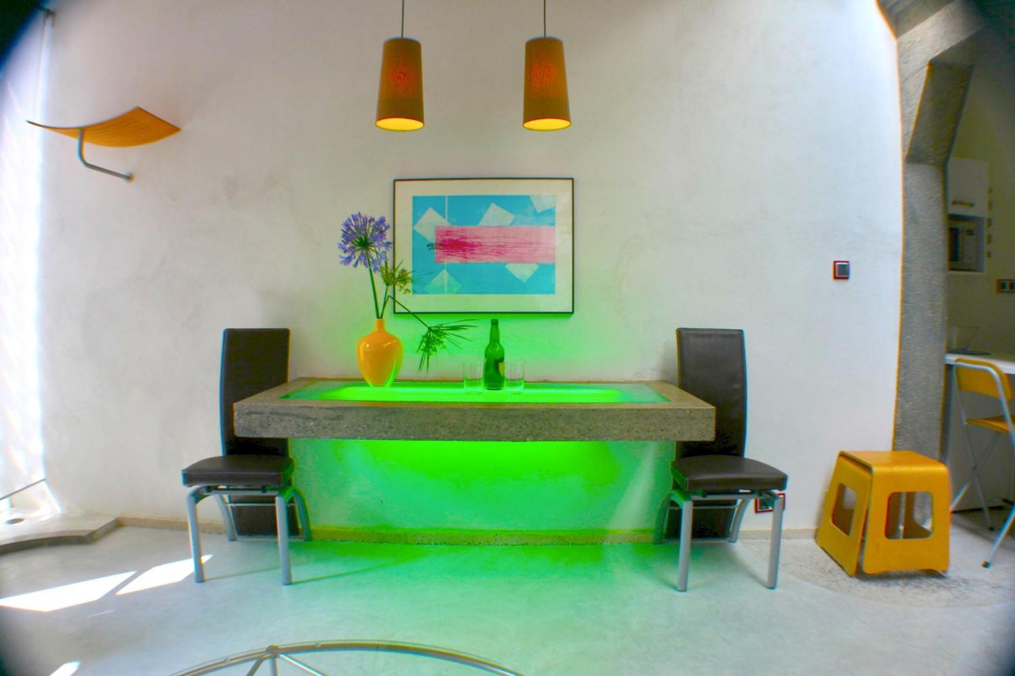 Zentral Club Apartamento Proton-Jacuzzi Belmonte De Miranda Bilik gambar